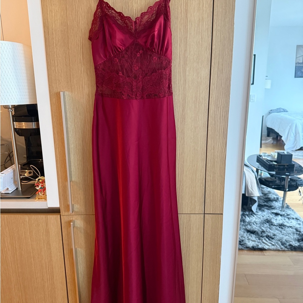 Boohoo Burgundy Lace Maxi Dress